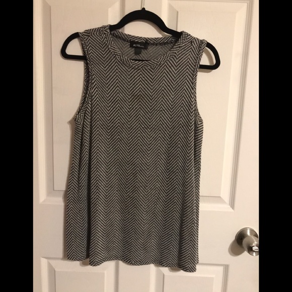 Blouse - Picture 1 of 3